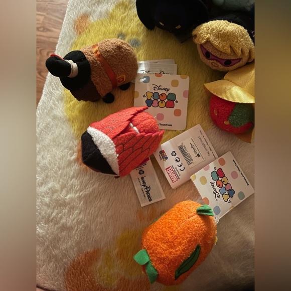 14 Disney Tsum Tsum small plush toys , brand new with complete tags on - Picture 2 of 6